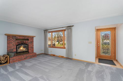 1231 92nd Ave W, Duluth, MN, 55808-1536 | Card Image