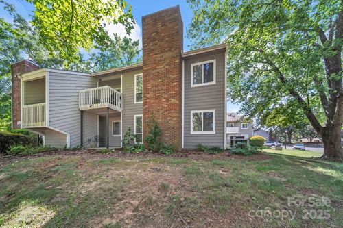 3147 Heathstead Pl, Charlotte, NC, 28210-4450 | Card Image