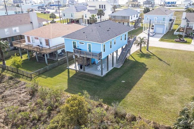 22310 Vista Del Mar, House other with 3 bedrooms, 2 bathrooms and null parking in Galveston TX | Image 36