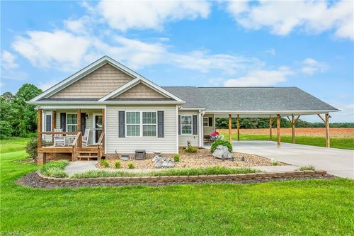 115 Garwood Ave, Boonville, NC, 27011-8561 | Card Image