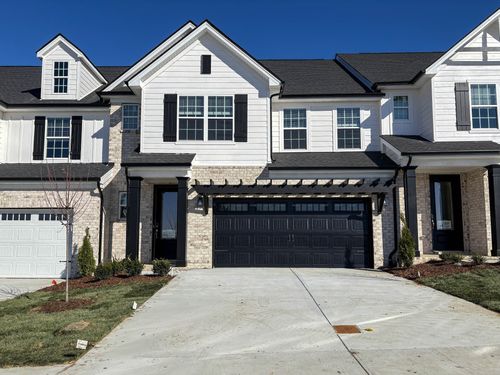 233 Glencrest Dr, Hendersonville, TN, 37075 | Card Image