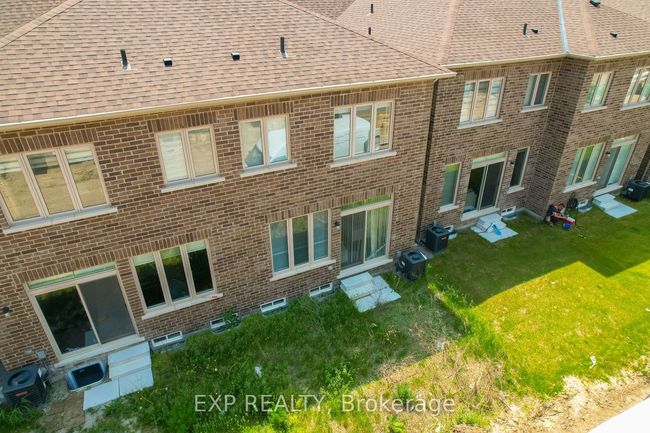 110 Adventura Rd, House attached with 4 bedrooms, 3 bathrooms and 2 parking in Brampton ON | Image 32
