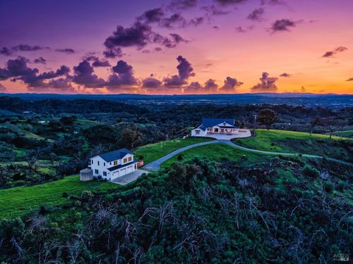 9110 Chalk Hill Rd, Healdsburg, CA, 95448-9546 | Card Image