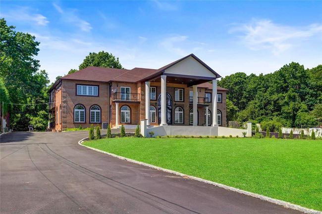 27 Ormond St, House other with 7 bedrooms, 8 bathrooms and null parking in Dix Hills NY | Image 31