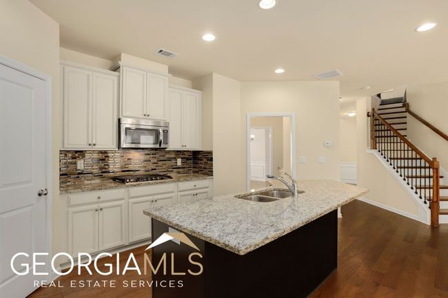 1030 Roswell Manor Cir, House other with 4 bedrooms, 4 bathrooms and 2 parking in Roswell GA | Image 12
