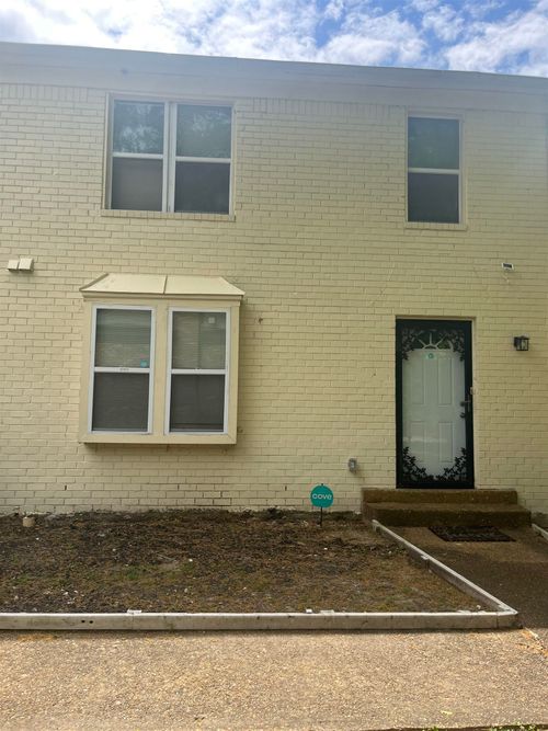 5994-5994 Lofty Oak Cir, Memphis, TN, 38115 | Card Image