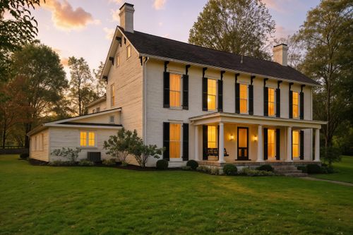 315 Heritage Rd, Versailles, KY, 40383-9288 | Card Image