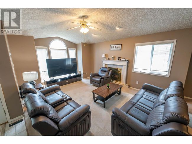 6857 Westgate Ave, House other with 5 bedrooms, 4 bathrooms and null parking in Prince George BC | Image 4