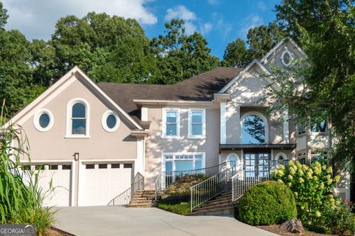 3850 Glenhurst Dr Se, Smyrna, GA, 30080-3117 | Card Image