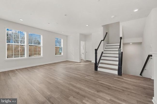 7429 Fern Gully Way, Townhouse with 4 bedrooms, 4 bathrooms and null parking in BRANDYWINE MD | Image 8