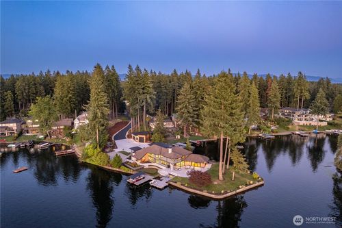 30225 234th Ave Se, Black Diamond, WA, 98010-1240 | Card Image