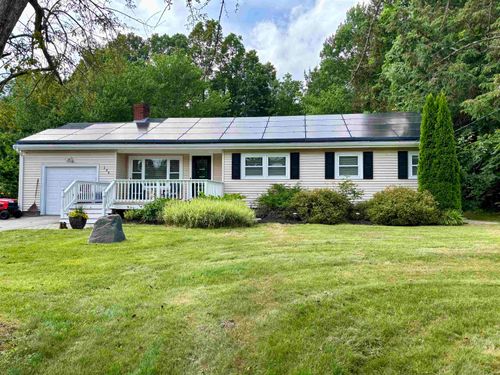146 Emerson Avenue, Hampstead, NH, 03841-2214 | Card Image