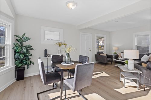 2024 Queen Ave N, Minneapolis, MN, 55411-2412 | Card Image