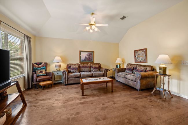 1311 Shinnecock Ct, House other with 2 bedrooms, 2 bathrooms and null parking in Fairview TX | Image 4