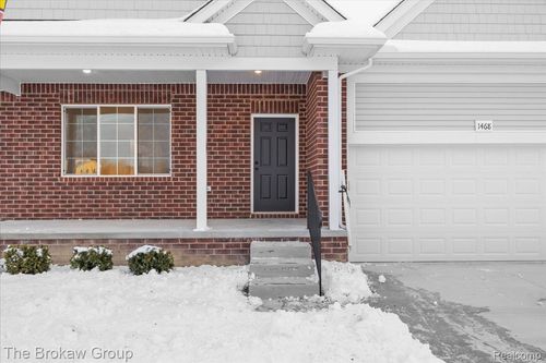 1468 Lincoln St, Lapeer, MI, 48446-1292 | Card Image