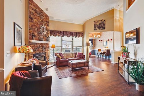 4932-4932 Brightleaf Ct, ROSEDALE, MD, 21237-4947 | Card Image