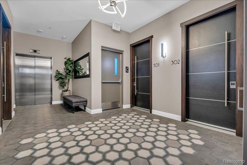 apt-304-438 Selden St, Detroit, MI, 48201-1793 | Card Image