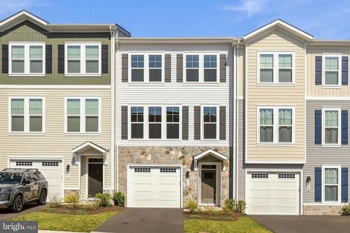 122 Checkerspot Way, LAKE FREDERICK, VA, 22630-2397 | Card Image