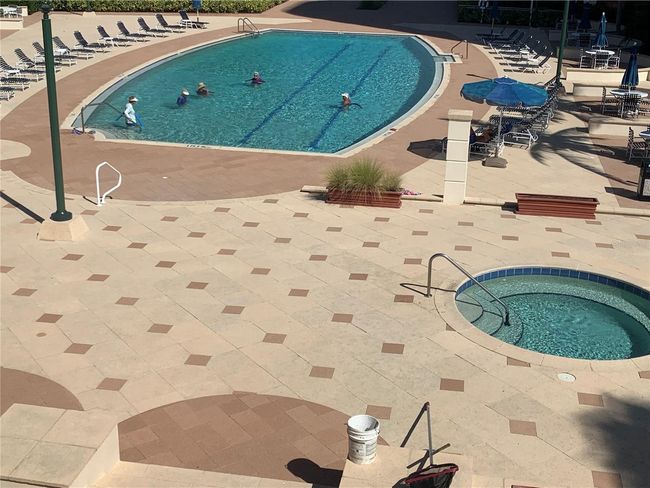 Pool and whirlpool jacuzzi | Image 47