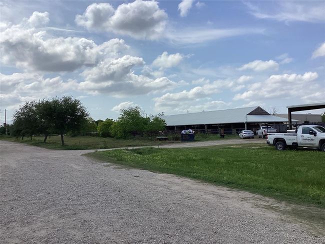 stables | Image 23