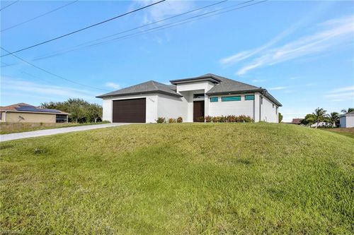 1209 Ne 7th Ave, Cape Coral, FL, 33909-1350 | Card Image