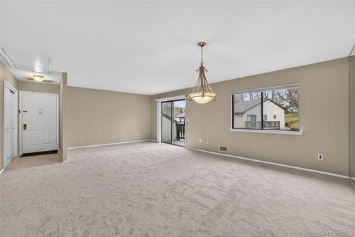 130G Columbia Court, Yorktown, NY, 10598 | Card Image