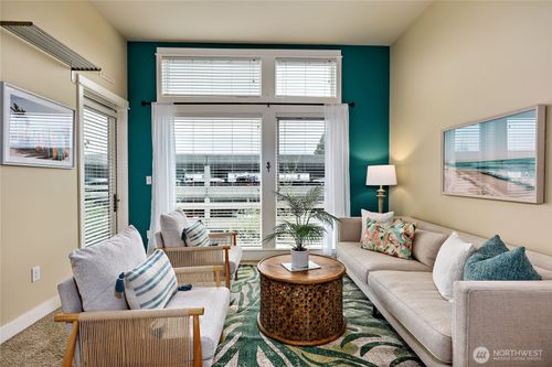 unit-415-400 Washington Ave, Bremerton, WA, 98337-1462 | Card Image