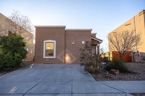 3068 Floras Del Sol, Santa Fe, NM, 87507 | Card Image