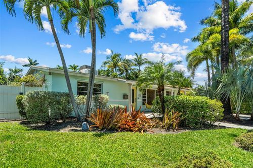 922 N 13th Ter, Hollywood, FL, 33019-3112 | Card Image