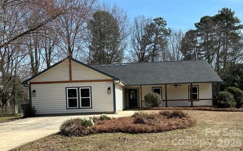 7159 Moss Point Dr, Charlotte, NC, 28277-9142 | Card Image