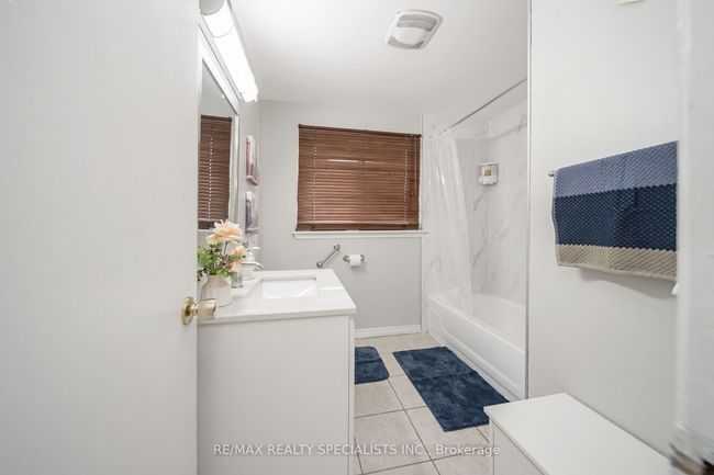308 Fleetwood Cres, Condo with 4 bedrooms, 2 bathrooms and 2 parking in Brampton ON | Image 30