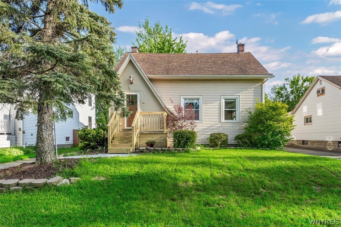 Longmeadow Rd, Buffalo, NY 14226