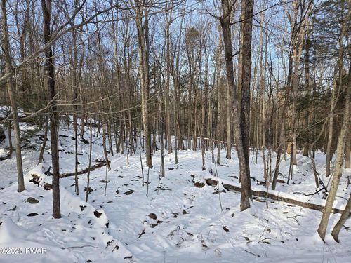 118 Pioneer Dr, Lackawaxen, PA, 18435-7790 | Card Image