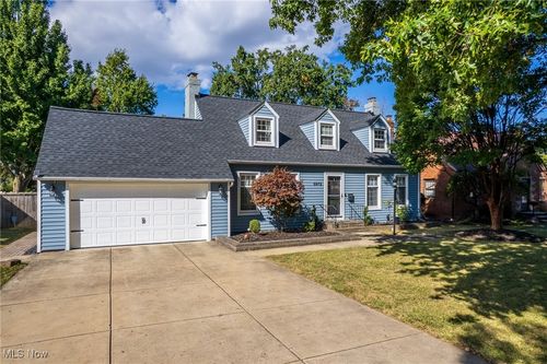 5972 Westminster Dr, Parma, OH, 44129-3536 | Card Image