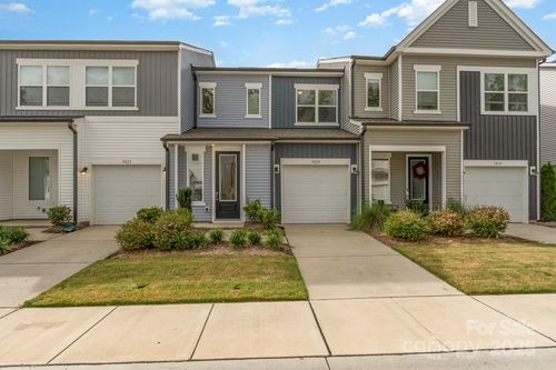 9029 Widden Way, Charlotte, NC, 28269-4930 | Card Image