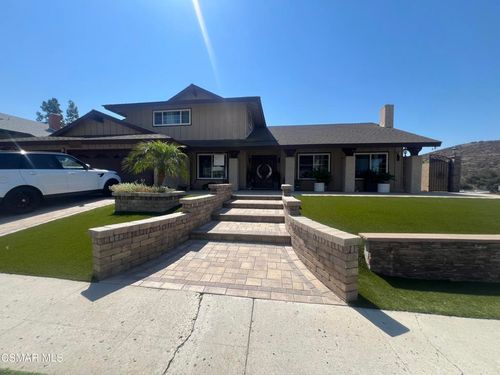 334 W Avenida De Las Flores, Thousand Oaks, CA, 91360-1805 | Card Image