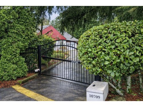 10709 Se 11th Cir, Vancouver, WA, 98664-4759 | Card Image