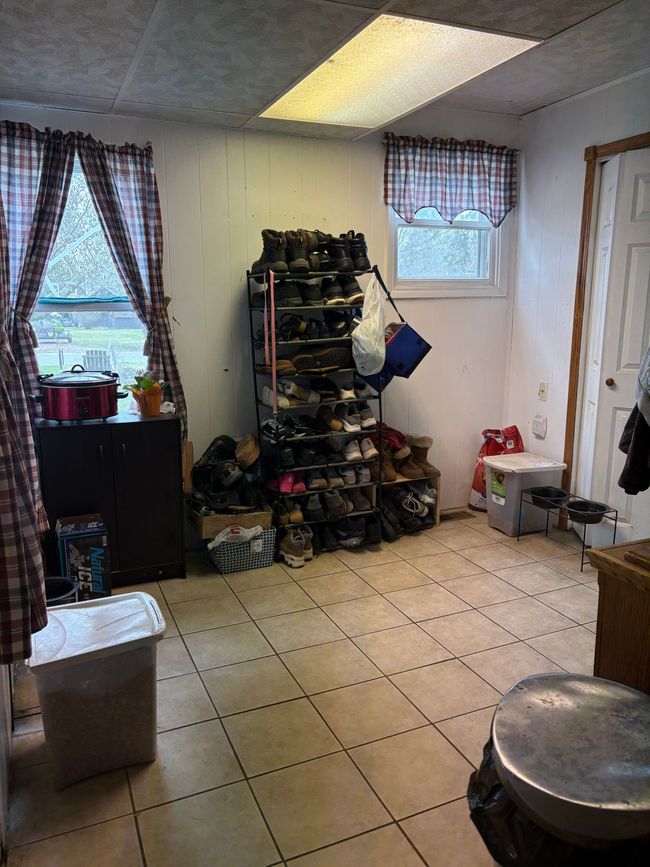 947 Waterloo St, House other with 2 bedrooms, 1 bathrooms and null parking in Saint Clair MI | Image 13