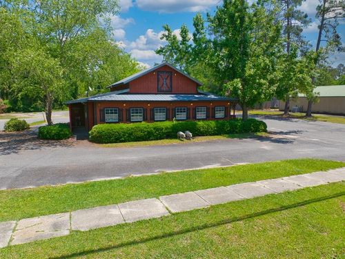 713 N Davis St, Nashville, GA, 31639-1440 | Card Image