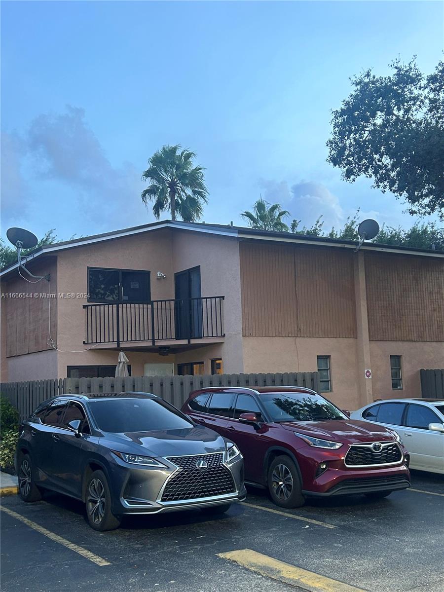 52nd Ave, Hollywood, FL 33023