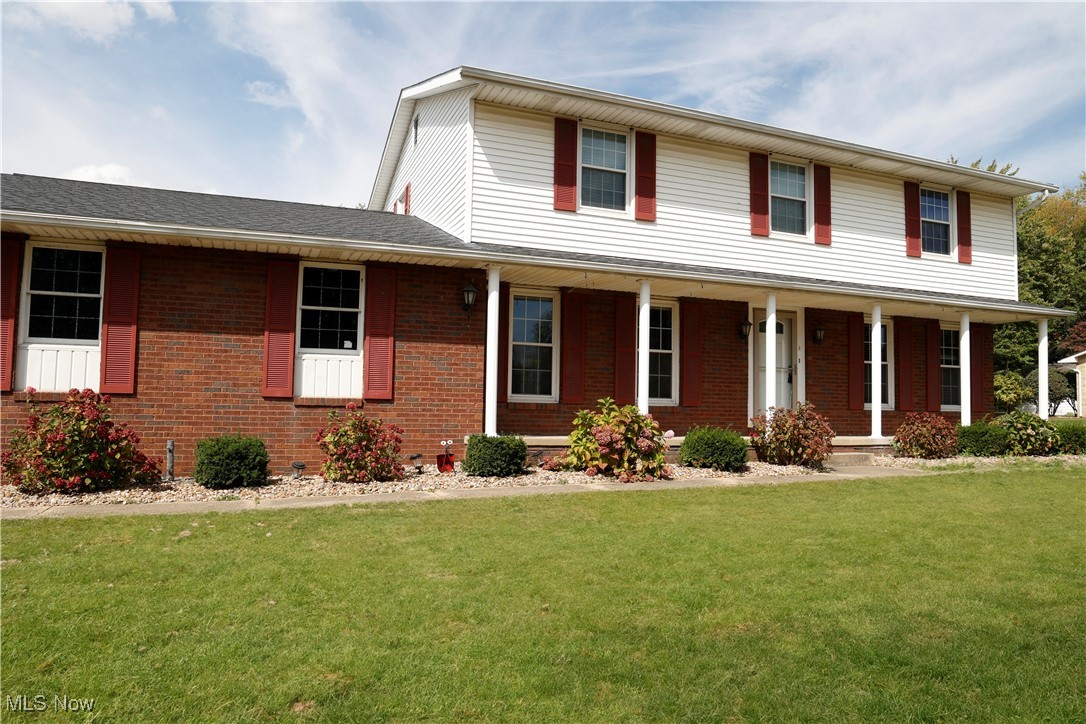 Lilac Cir, Massillon, OH 44646