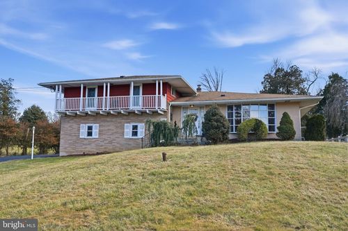 4737 Grandview Ave, BENSALEM, PA, 19020-1011 | Card Image