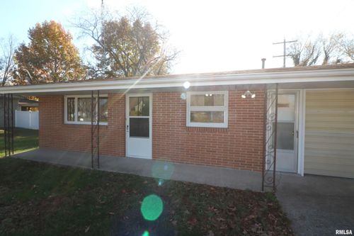 509 E Board St, Elkville, IL, 62932-1009 | Card Image