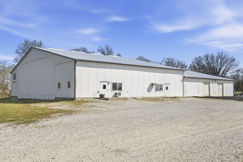 306 Se Highway Aa, Clinton, MO, 64735-8219 | Card Image