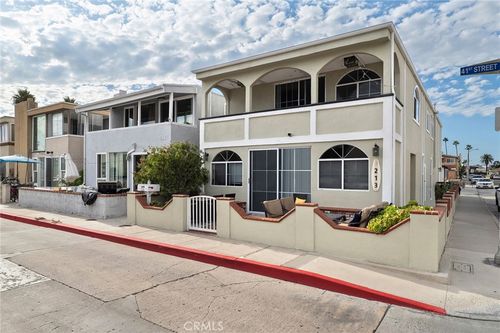 213 41st St, Newport Beach, CA, 92663-1512 | Card Image