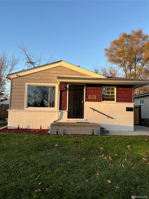 26912 Colgate St, Inkster, MI, 48141-3108 | Card Image