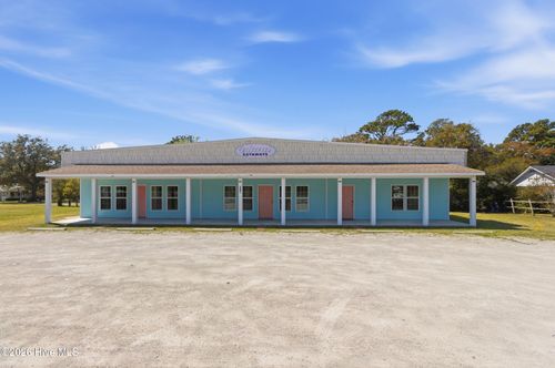 360 Island Rd, Harkers Island, NC, 28531-9610 | Card Image