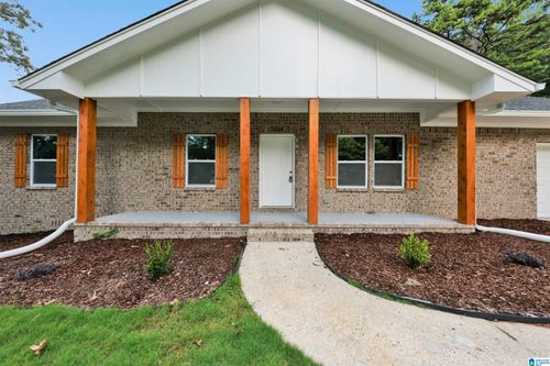 2304 Applewood Dr, Center Point, AL, 35215-4002 | Card Image