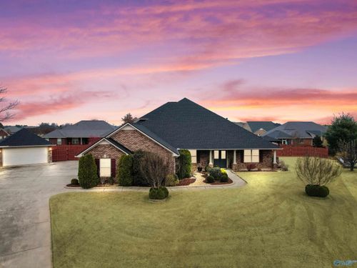 13207 Abbington Ln, Athens, AL, 35613-8033 | Card Image