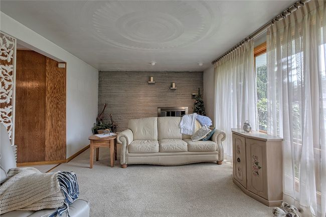 204 Bashforth Dr, House other with 3 bedrooms, 2 bathrooms and 1 parking in Jeannette PA | Image 7